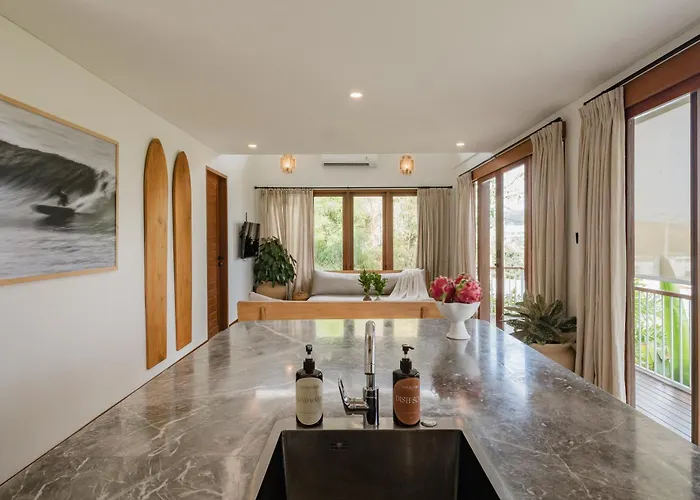 Treetop 4 - Enjoy Traditional, Modern 3 Bd In Bingin